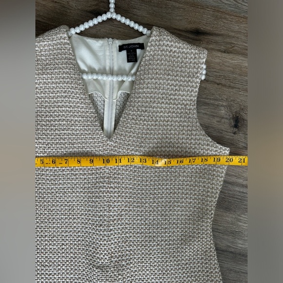 St. John Sleeveless Tweed Cream Color Dress Size L (12) - Picture 9 of 13